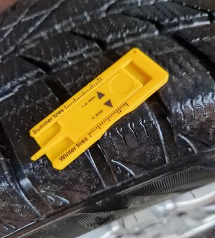 Alu disky 16" VOLVO + zimni pneu 225/55R16

Vše viz. foto - 10