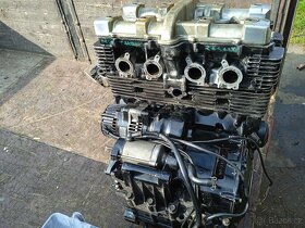 Yamaha xjr 1200 motor a spoustu dílů - 10
