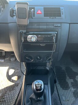 Škoda Fabia 1.9 TDI 74kW Elegance - 10