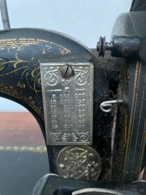 šlapací šicí stroj značka Ježek 1903 - 10