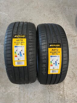 Superb R19 Trinity / Letní pneu - 10