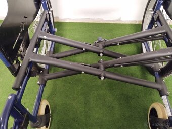 Mechanický invalidní vozík XXL, TOP STAV - 10