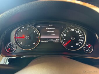 VW Touareg 3.0 V6 176kW 2011 rodinný - 10
