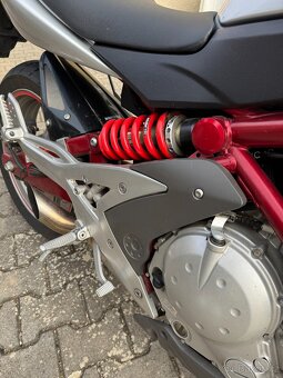 Kawasaki ER-6N ABS - 10