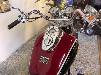 Chopper Daelim Daystar VL 125 jen 9tis.km 10kW Výrobní STAV - 10