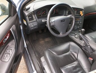 Volvo s60 2.4 benzín super stav - 10