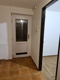 PRONÁJEM DOMU 2+1 , 57m2 Benátky Kbel - 10