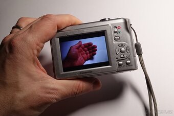 Panasonic Lumix DMC-LS85 - 10