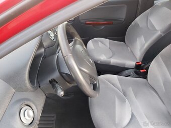 Citroen C2 1.4 Exclusive, jen 89.000 km, servis Citroen - 10