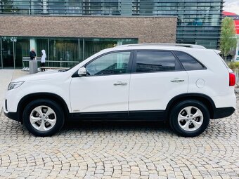 Kia Sorento 2.2CRDi 4x4 MANUÁL LED VÝHŘEV KAMERA SENZORY - 10