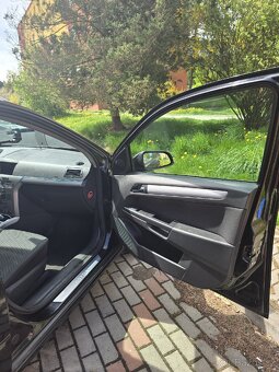 Opel Astra H 1.9cdti 110kw - 10