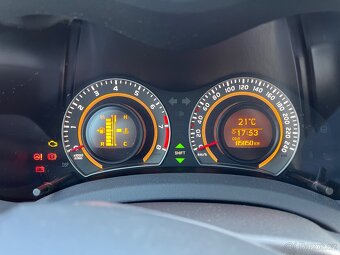 Toyota Auris 1.6 Valvematic - 10