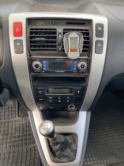 Hyundai Tucson 4x4 - 10