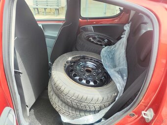 Peugeot 107 1.0i 2009 - 10