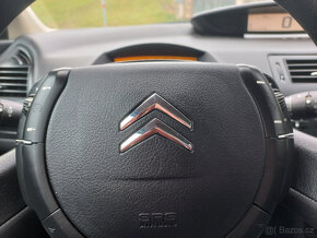Citroën C4 1.4i 16V - 10