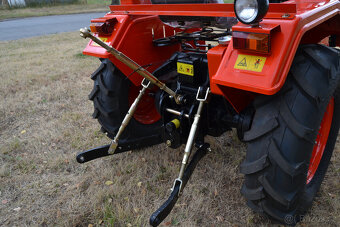 Traktor HT354 - 10