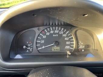 Opel Agila 1.0 12V - 10
