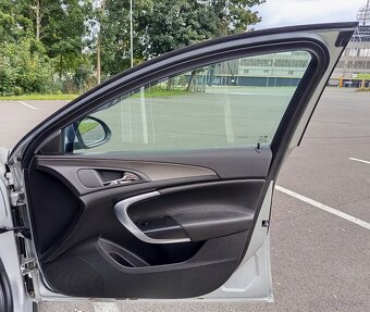 Opel Insignia 2.0CDTI 96kW AUTOMAT 2010 STK ¹⁰/27 NAVI,KŮŽE - 10