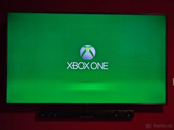 Xbox One X 1TB, 2x ovladač, 7x hra - 10