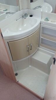 PRODÁM KARAVAN CHATEAU 1200kg - 10