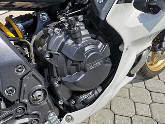 Yamaha YZF-R7 60th r.v.2022, nové v ČR, najeto jen 6.815 km - 10