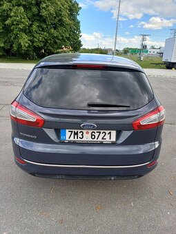 Ford Mondeo 2013 - 10