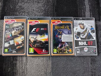 Herní konzole PlayStation portable - 2004 - 10