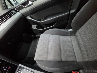 VOLKSWAGEN PASSAT KOMBI 2,0TDi 110kW - 10
