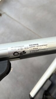 Střešní box Hapro Carver 4.5 MF + lišty Menabo Sherman - 10