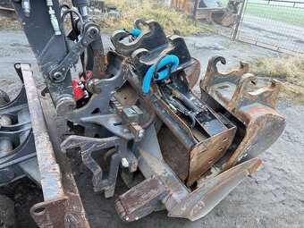 MECALAC 8MCR ,r.v. 2021, klima, dobrý stav - 10