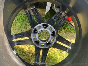 Mercedes 225/40 R18 5x112 - 10