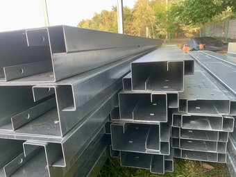 Ocelová zinkovaná konstrukce 3,3x7,8x3,17m - 10