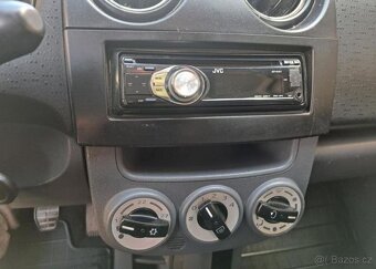 Mitsubishi Colt 1,1 Inform benzín manuál 55 kw - 10