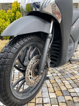 Honda SH 125 ccm ABS rok 2015 - 10