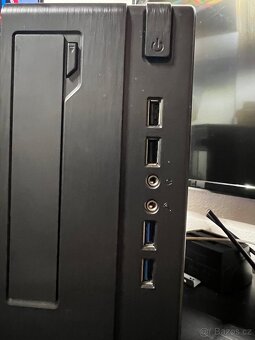 Case a TFX zdroj 350W 82+ až 400W - 10