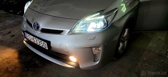Toyota Prius 1.8 hybrid pohon přestavba invalida naviják ZTP - 10