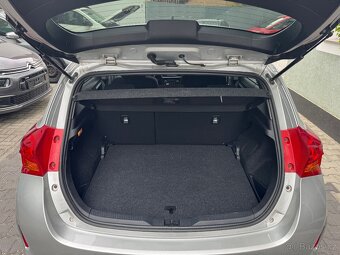 Toyota Auris 1,6 VVTi, 74tis.km, serviska, 2x kola - 10