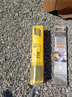 svařovací set – Extol Premium 85A + elektrody + kukla - 10