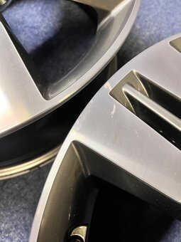 5x114,3 R18 originál disky Hyundai IX35 - ET 51 - 10