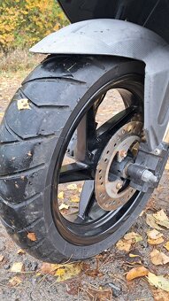 Aprilia SR 50 R 2018 - 10