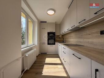 Prodej bytu 2+1, 51 m², Karviná, ul. Borovského - 10