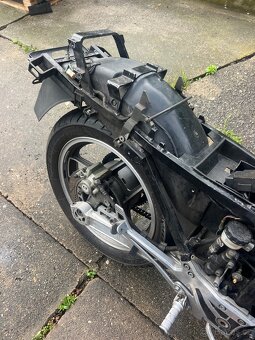 Kawasaki Gpz 750 - 10