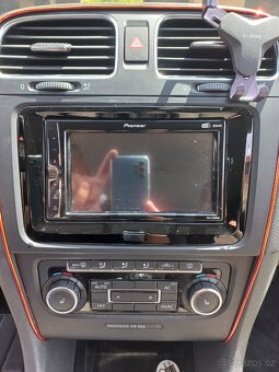 Prodám VW Golf VI 2.0TDI 81kw r.v 2009 najeto 176t km - 10