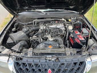 Mitsubishi Pajero / Montero Sport - 10