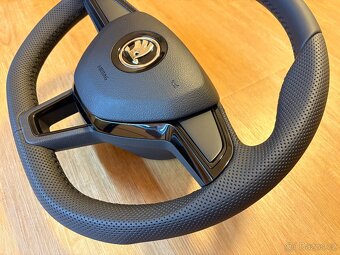 Volant Škoda - zkosený, perfo, tříramenný - ZÁNOVNÍ - 10