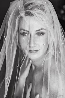 Svatební šaty - 10