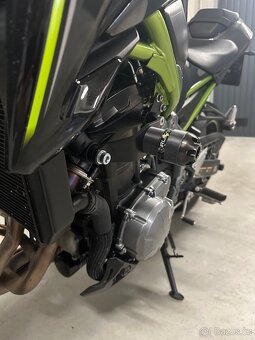 Kawasaki Z900 - 10