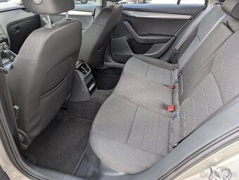 ŠKODA OCTAVIA III COMBI 1.4TSi 103kW VÝHŘ.SEDADLA - 10