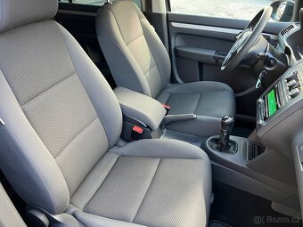 volkswagen touran 1.6tdi ČR top stav - 10