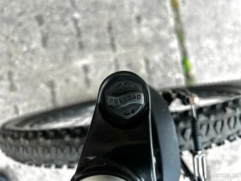 Horské kolo Merida Matts TFS 700 – Deore XT, RockShox - 10